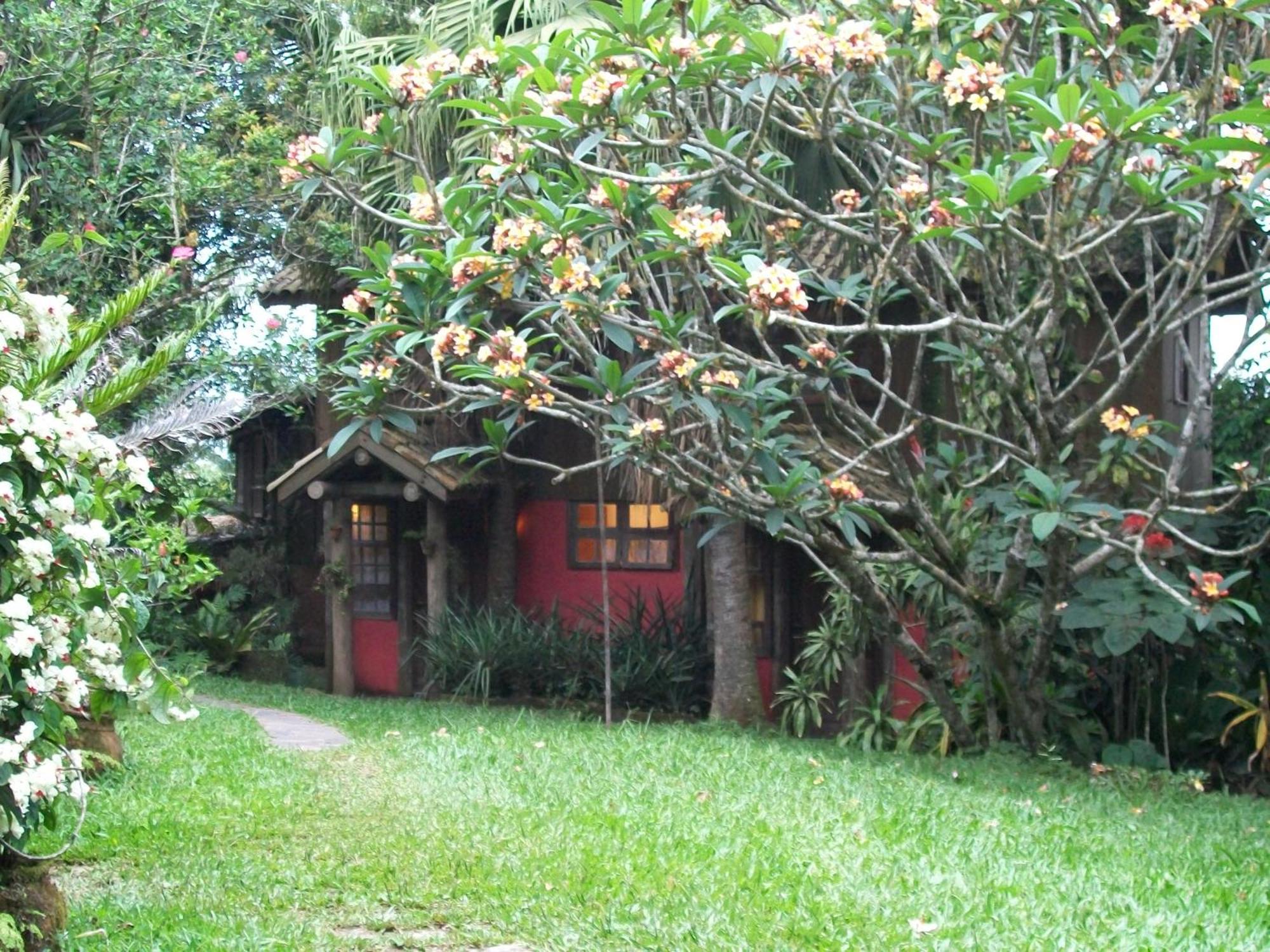 Regina Guest House Praia do Rosa Quarto foto