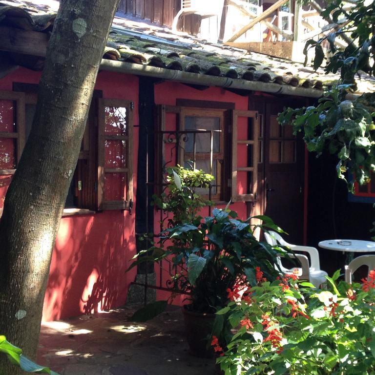 Regina Guest House Praia do Rosa Quarto foto