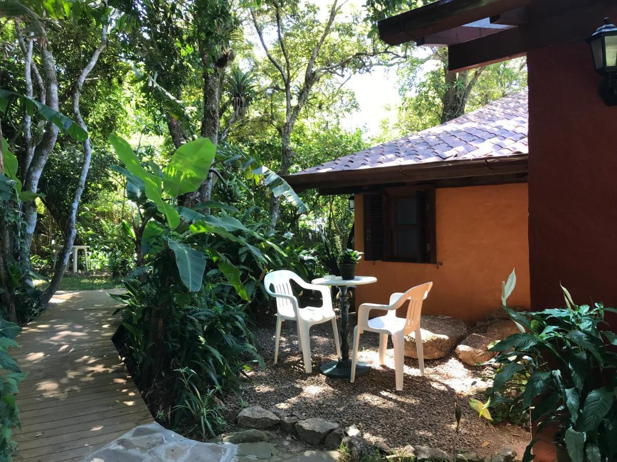 Regina Guest House Praia do Rosa Exterior foto